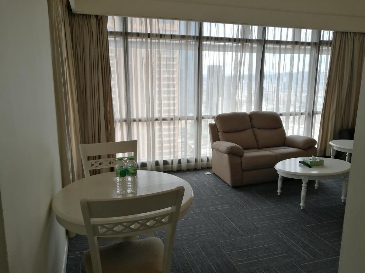 Kl Landmark Apartment At Berjay Times Square Kuala Lumpur Luaran gambar