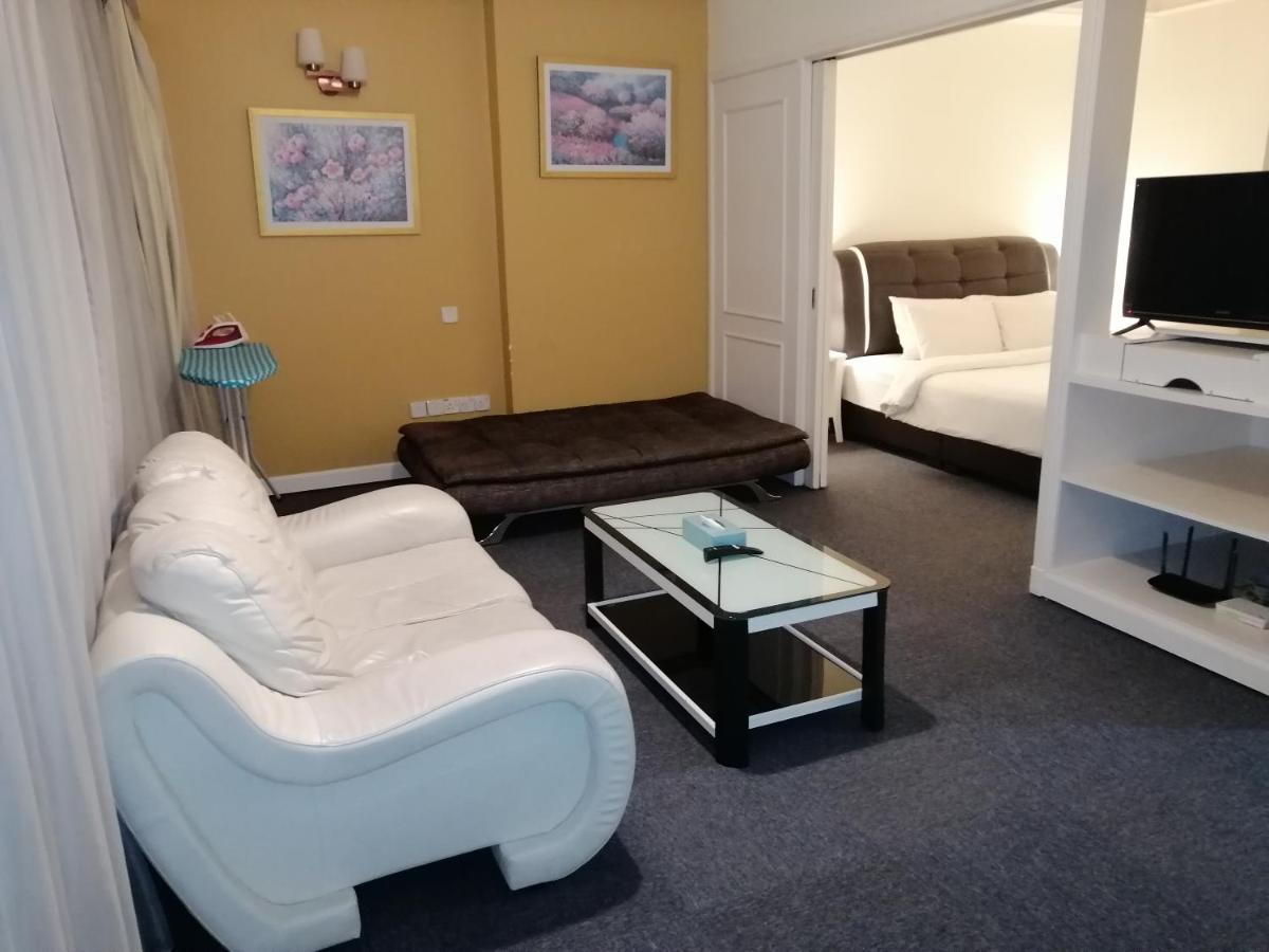 Kl Landmark Apartment At Berjay Times Square Kuala Lumpur Luaran gambar