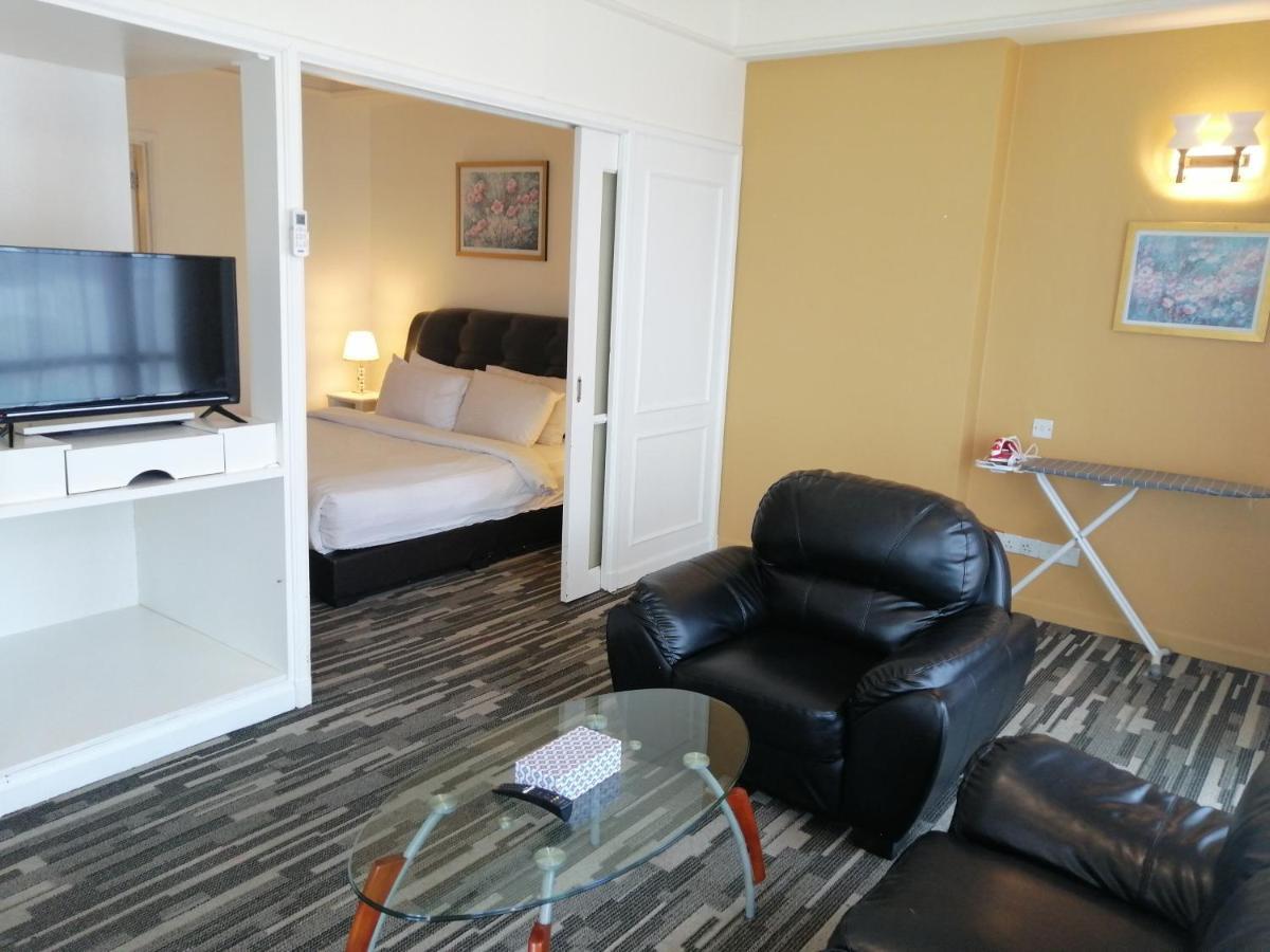 Kl Landmark Apartment At Berjay Times Square Kuala Lumpur Luaran gambar