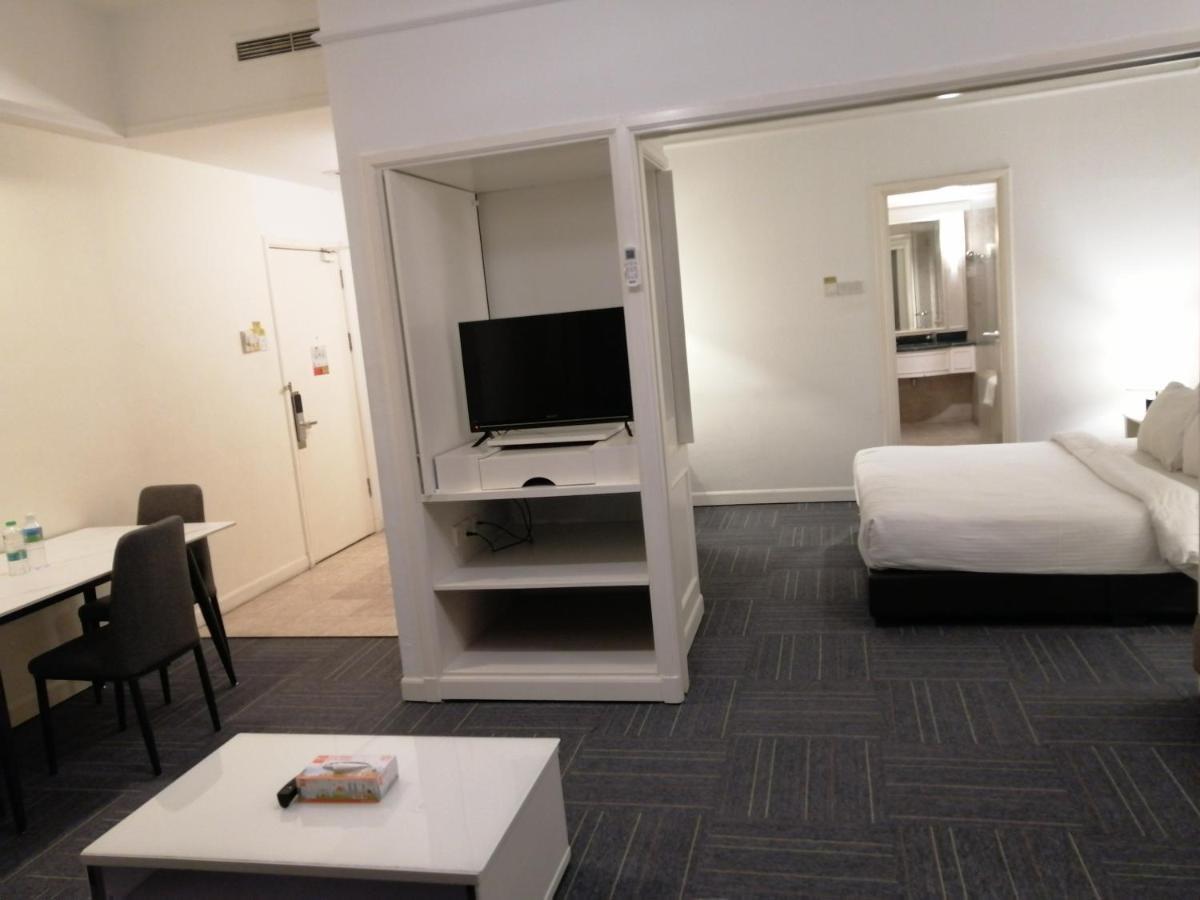 Kl Landmark Apartment At Berjay Times Square Kuala Lumpur Luaran gambar