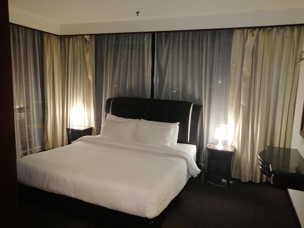 Kl Landmark Apartment At Berjay Times Square Kuala Lumpur Luaran gambar