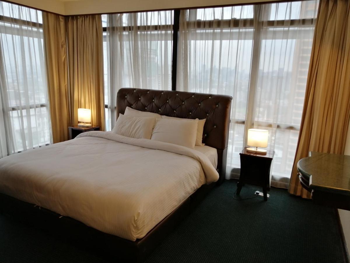 Kl Landmark Apartment At Berjay Times Square Kuala Lumpur Luaran gambar