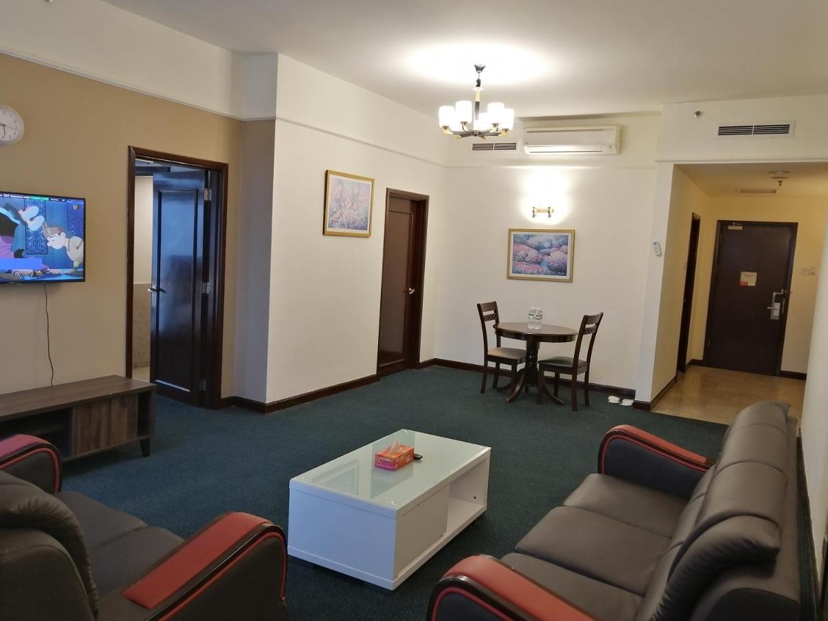 Kl Landmark Apartment At Berjay Times Square Kuala Lumpur Luaran gambar