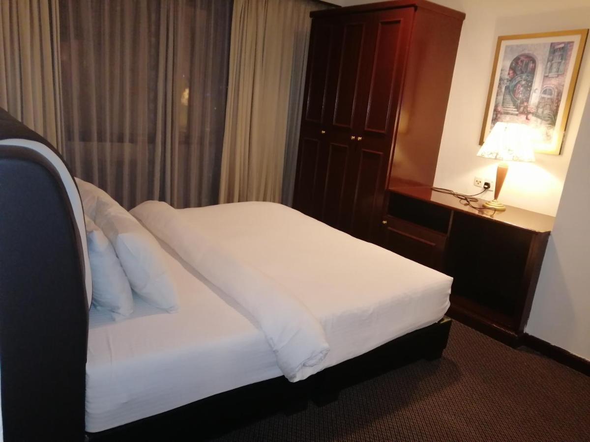 Kl Landmark Apartment At Berjay Times Square Kuala Lumpur Luaran gambar
