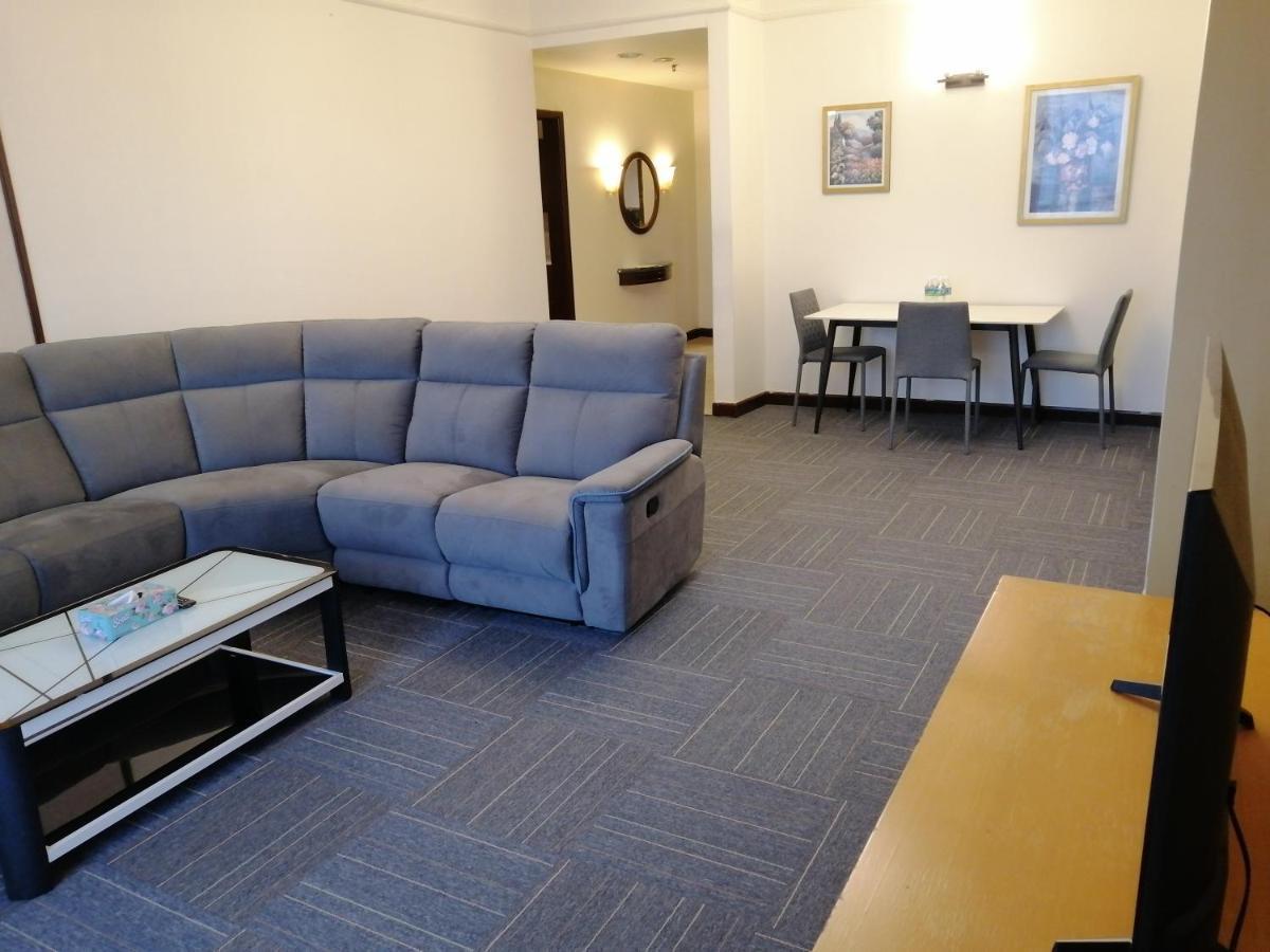 Kl Landmark Apartment At Berjay Times Square Kuala Lumpur Luaran gambar