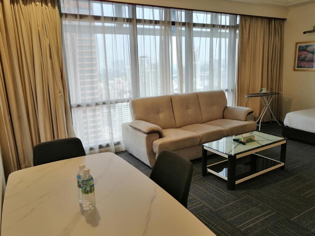 Kl Landmark Apartment At Berjay Times Square Kuala Lumpur Luaran gambar