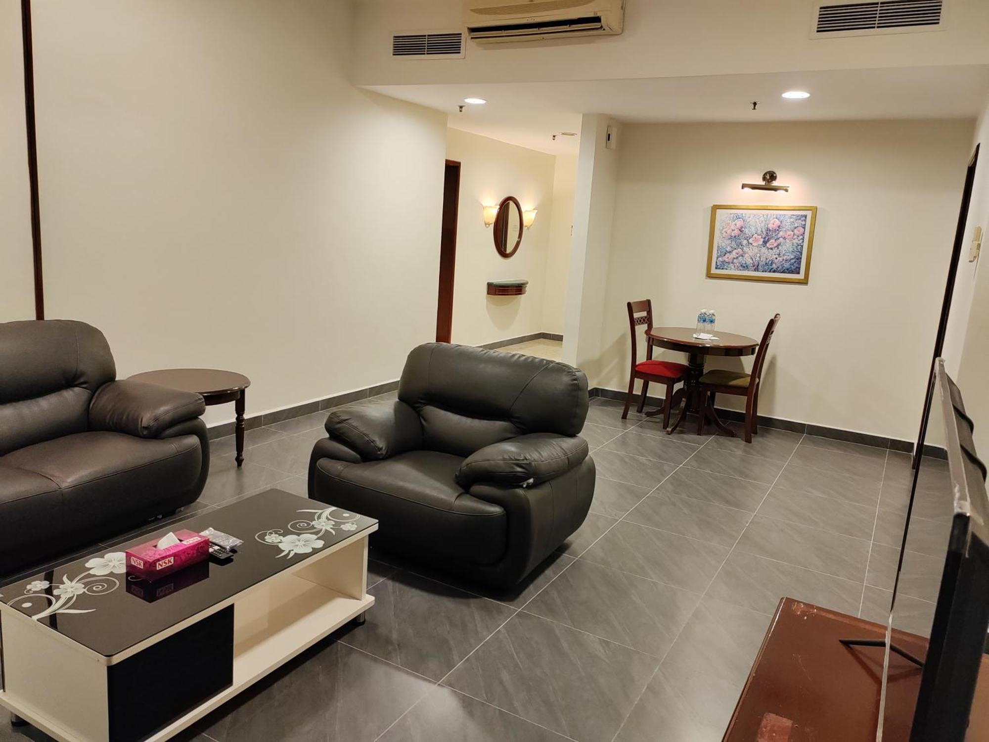 Kl Landmark Apartment At Berjay Times Square Kuala Lumpur Luaran gambar