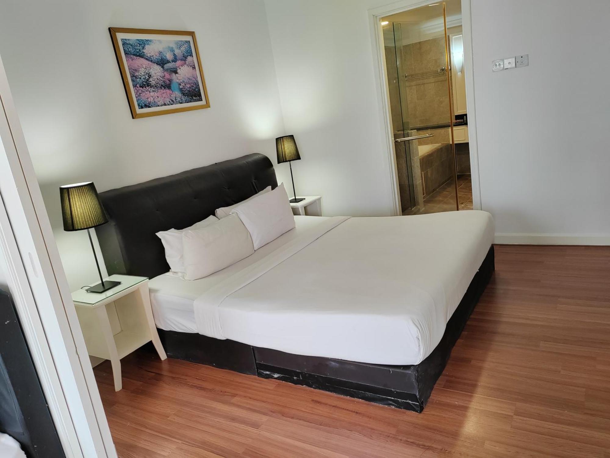 Kl Landmark Apartment At Berjay Times Square Kuala Lumpur Luaran gambar