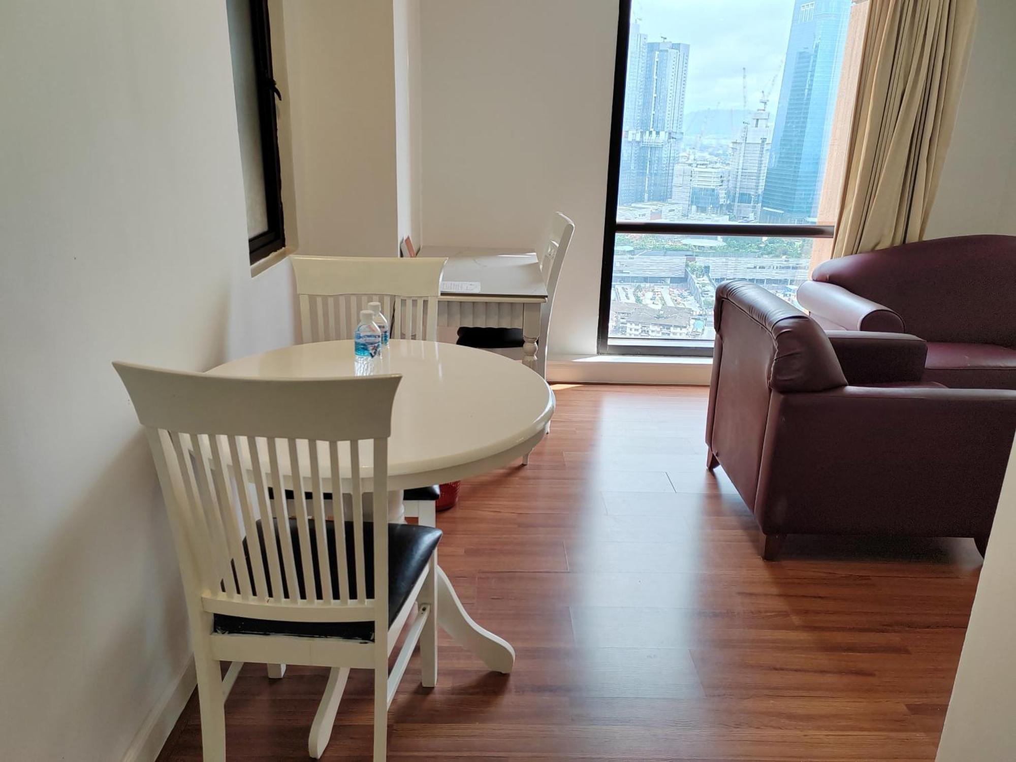 Kl Landmark Apartment At Berjay Times Square Kuala Lumpur Luaran gambar