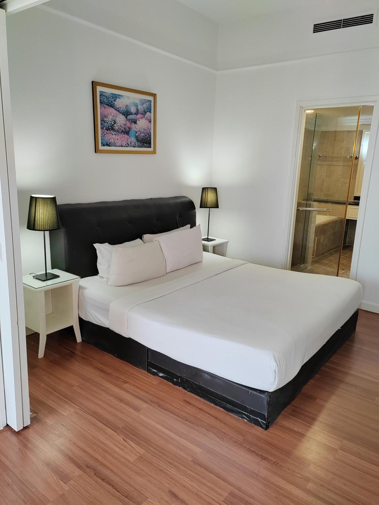 Kl Landmark Apartment At Berjay Times Square Kuala Lumpur Luaran gambar
